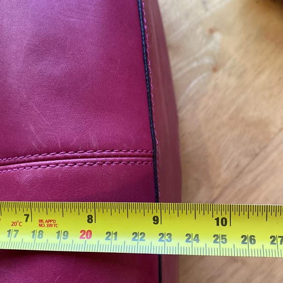 Coach bag #G0973-F13732 leather, 15x9x4,5”, pre-owned, somewhere changed color - Picture 10 of 17